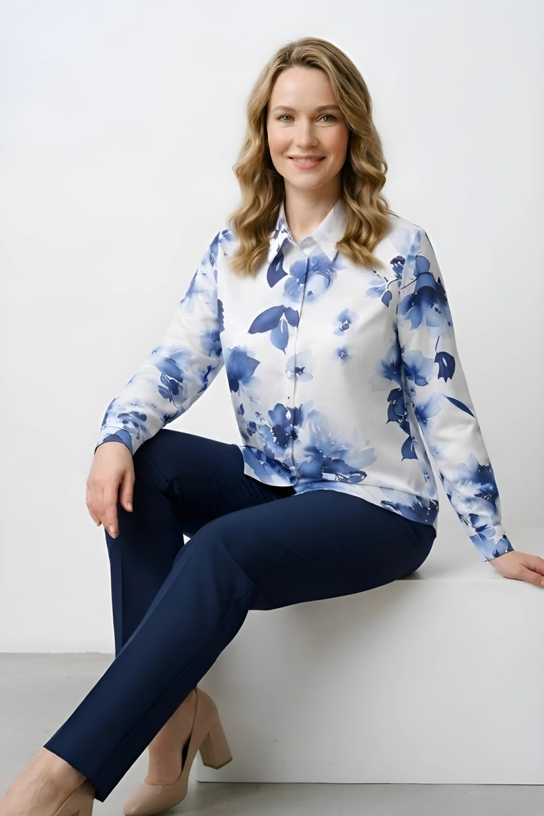 Блузка Abbi style 4075 синяя акварель