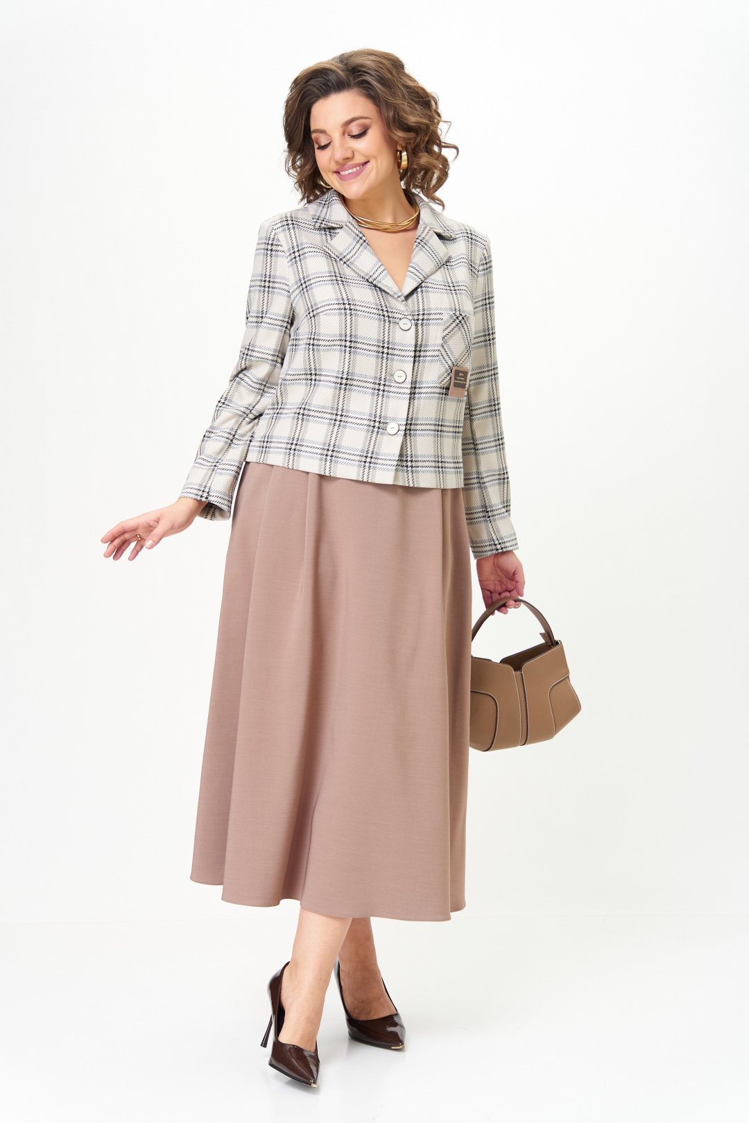 Костюм AiraStyle 24-17А бежевый