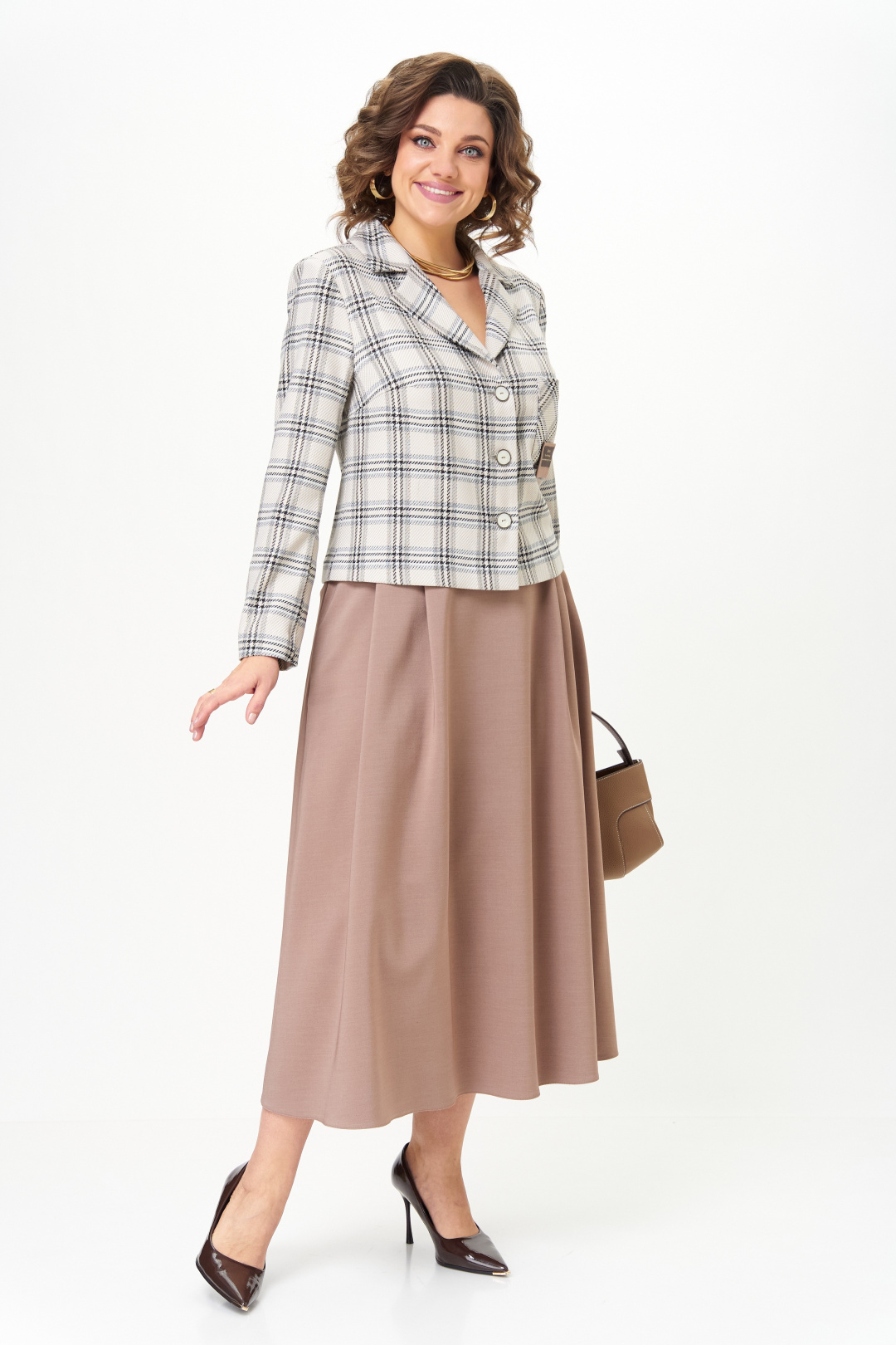 Костюм AiraStyle 24-17А бежевый