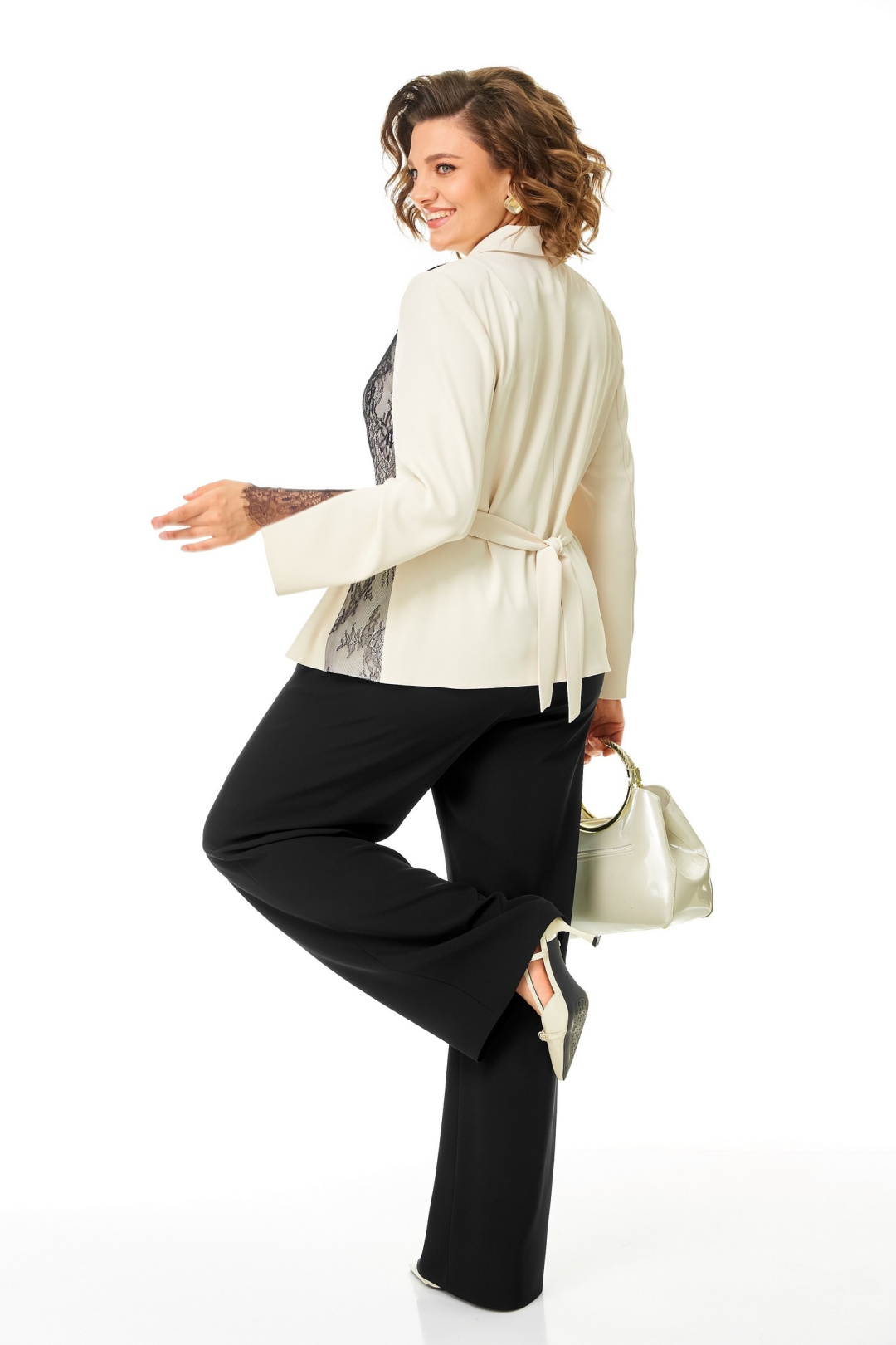 Костюм AiraStyle 24260 молочно-черный