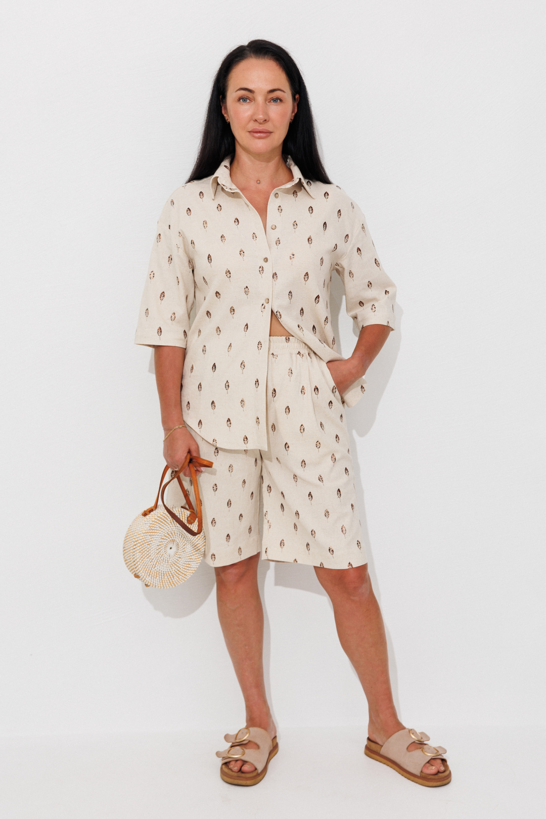 Костюм Ambera style 2032-2 бежевый+листья - фото 1