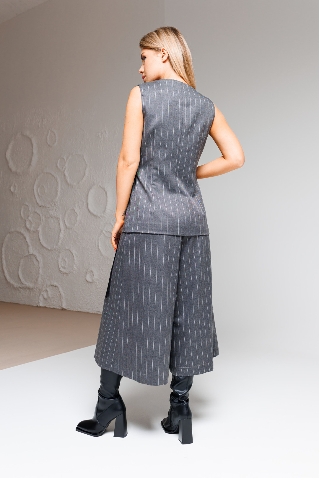 Костюм Ambera style 2052 серый полоска - фото 4