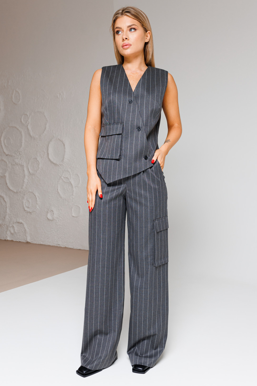 Костюм Ambera style 2053 серый полоска - фото 1