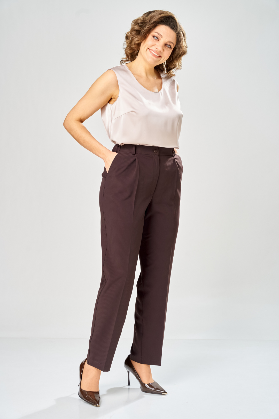 Костюм ANASTASIA MAK 1315 коричневый + пудра