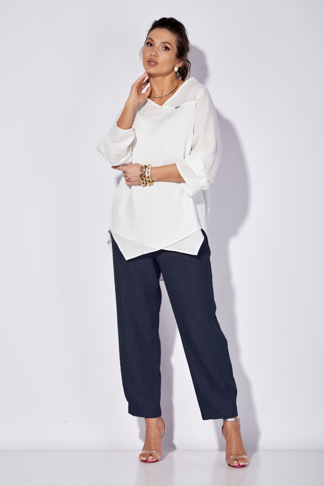 Костюм Anastasia 1101 белый+темно-синий - фото 1