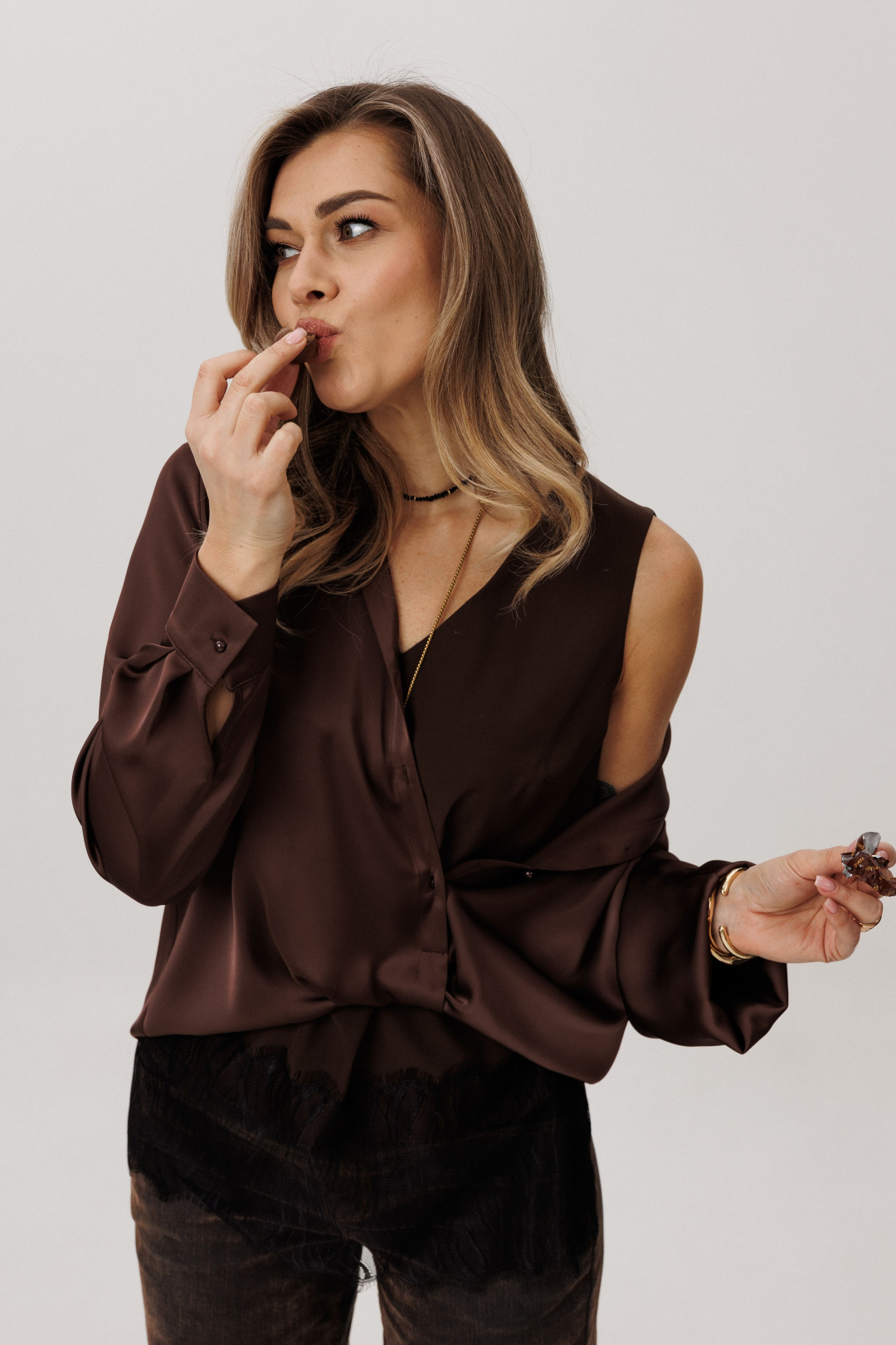 Топ ANELLI LAUREL 1664 ледяной какао