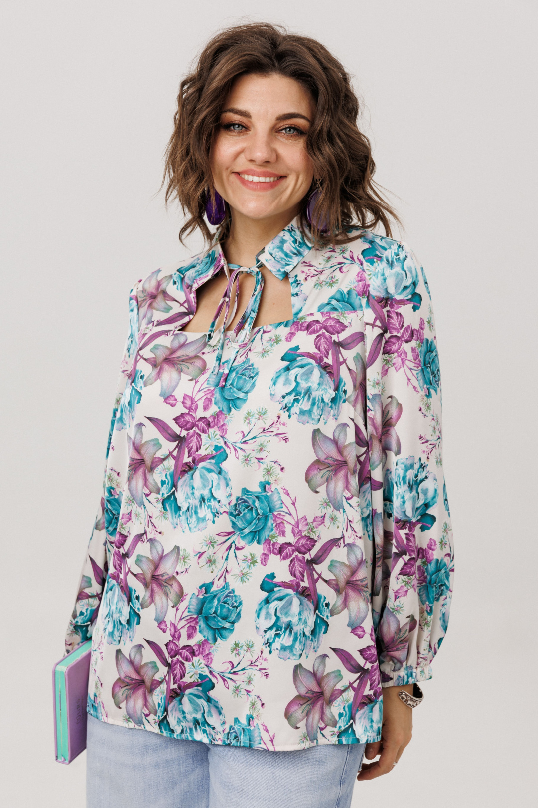 Блузка ANELLI LAUREL 1806 розы лилии пионы - фото 1