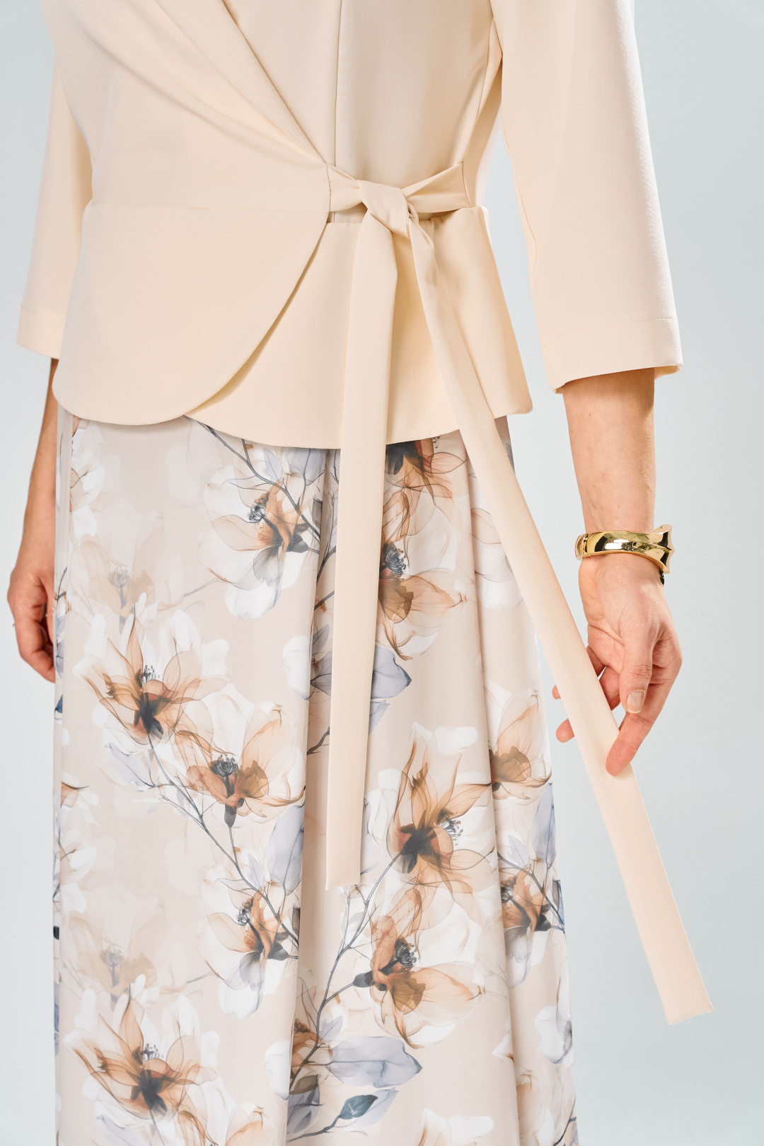 Платье BonnaImage 922-1/8 бежевый цветы - фото 6