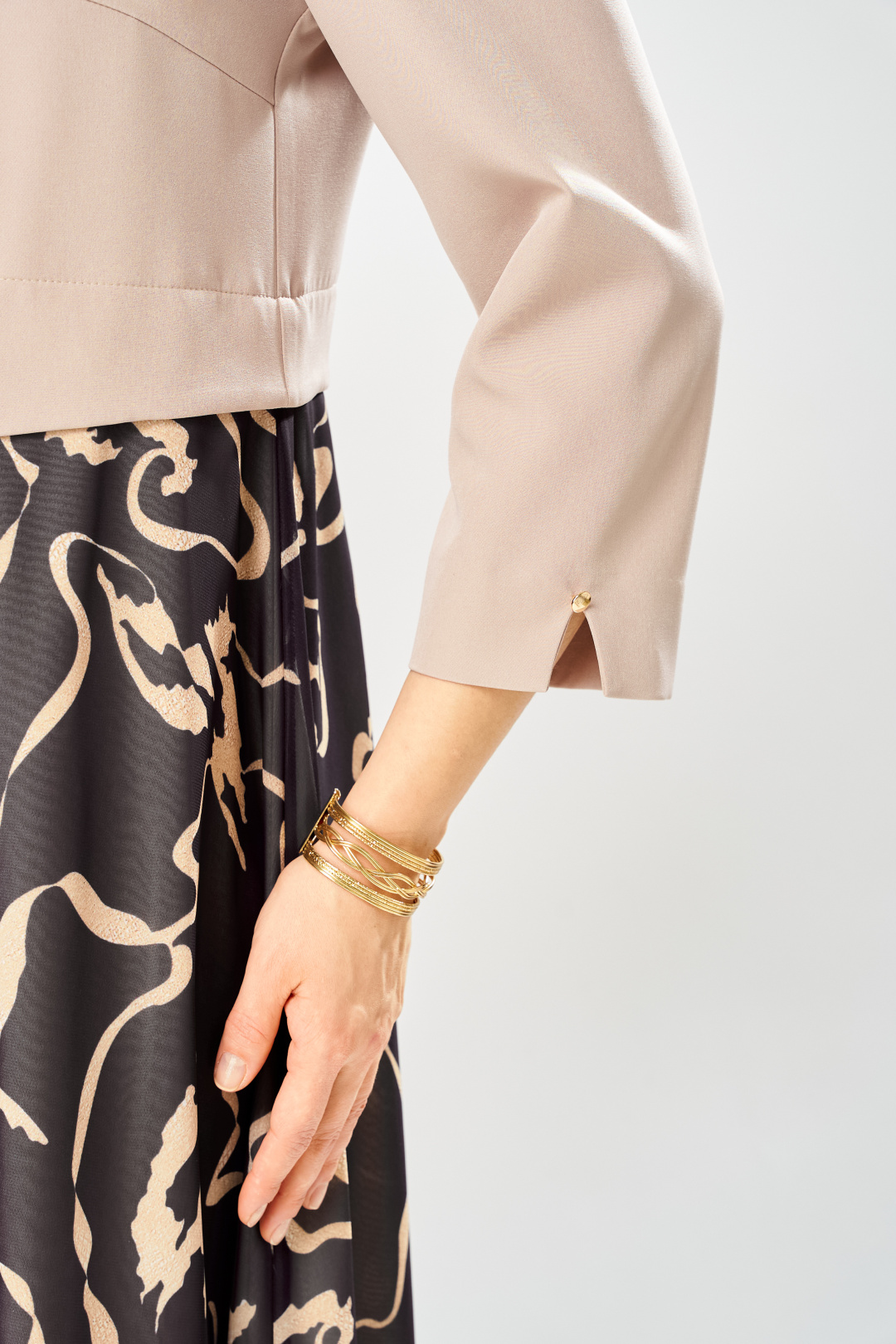 Платье BonnaImage 954-1/3 бежевый - фото 4