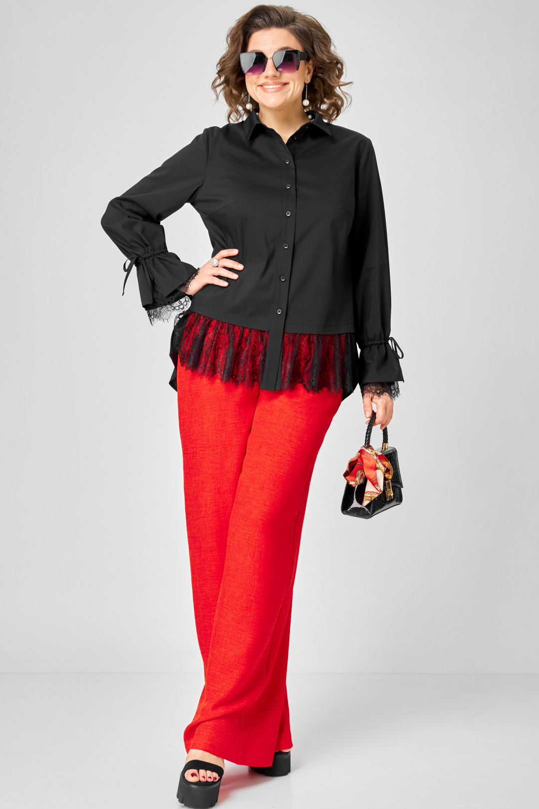 Блуза EVA GRANT 5002 черный с кружевом