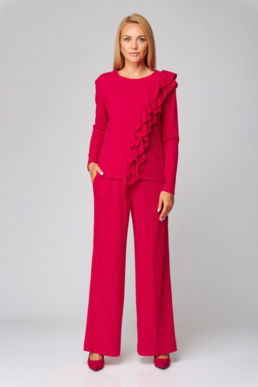 Костюм Gamma & Gracia 700 красный