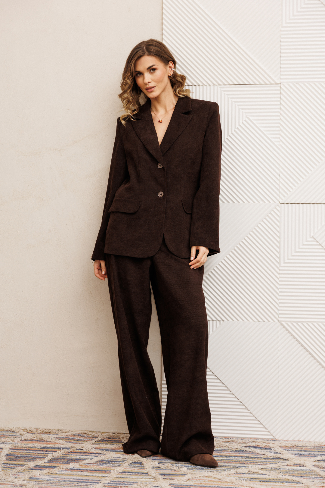 Костюм GIZART 5411 шоколад - фото 1