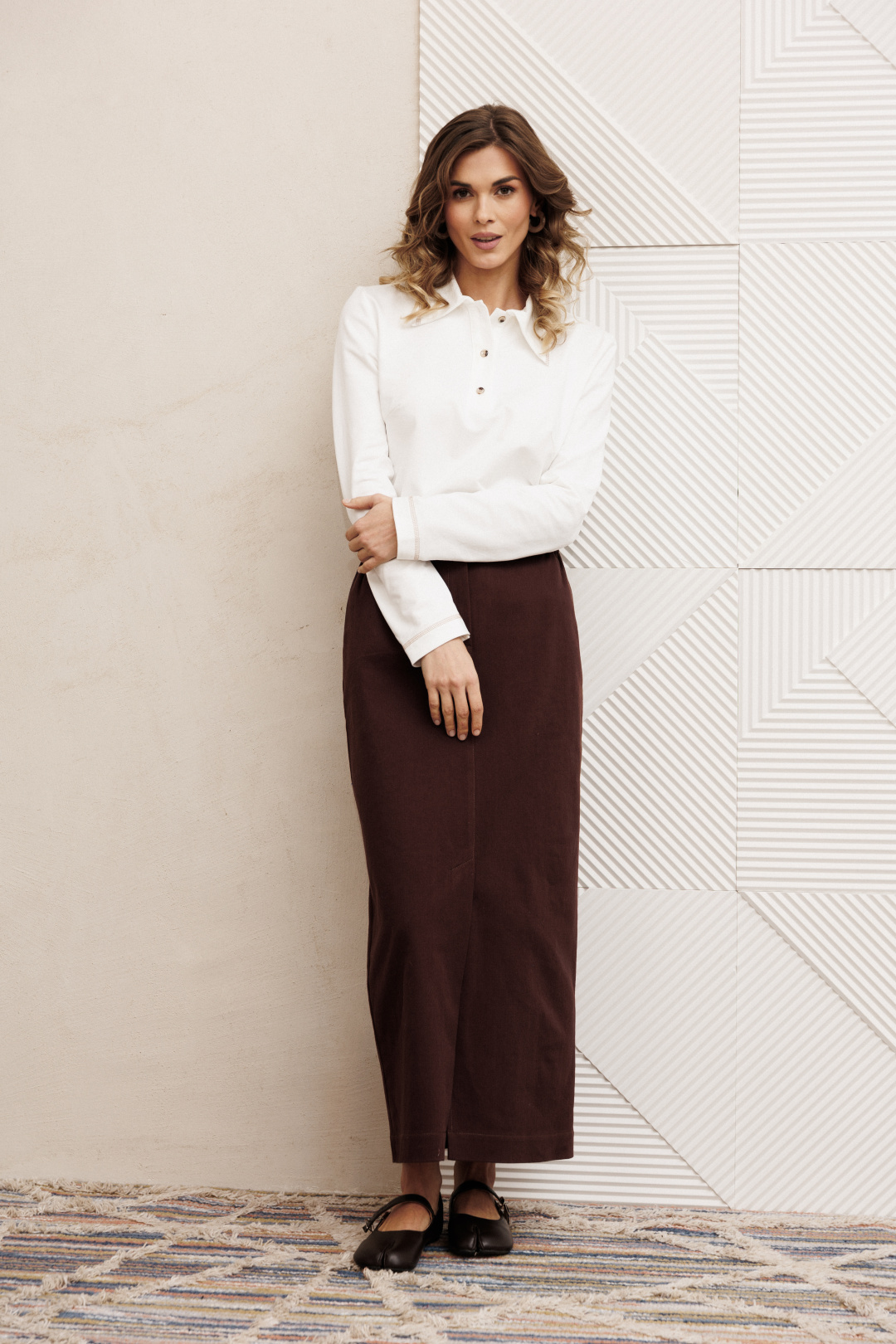 Костюм GIZART 5425 молочный + шоколадный джинс - фото 1