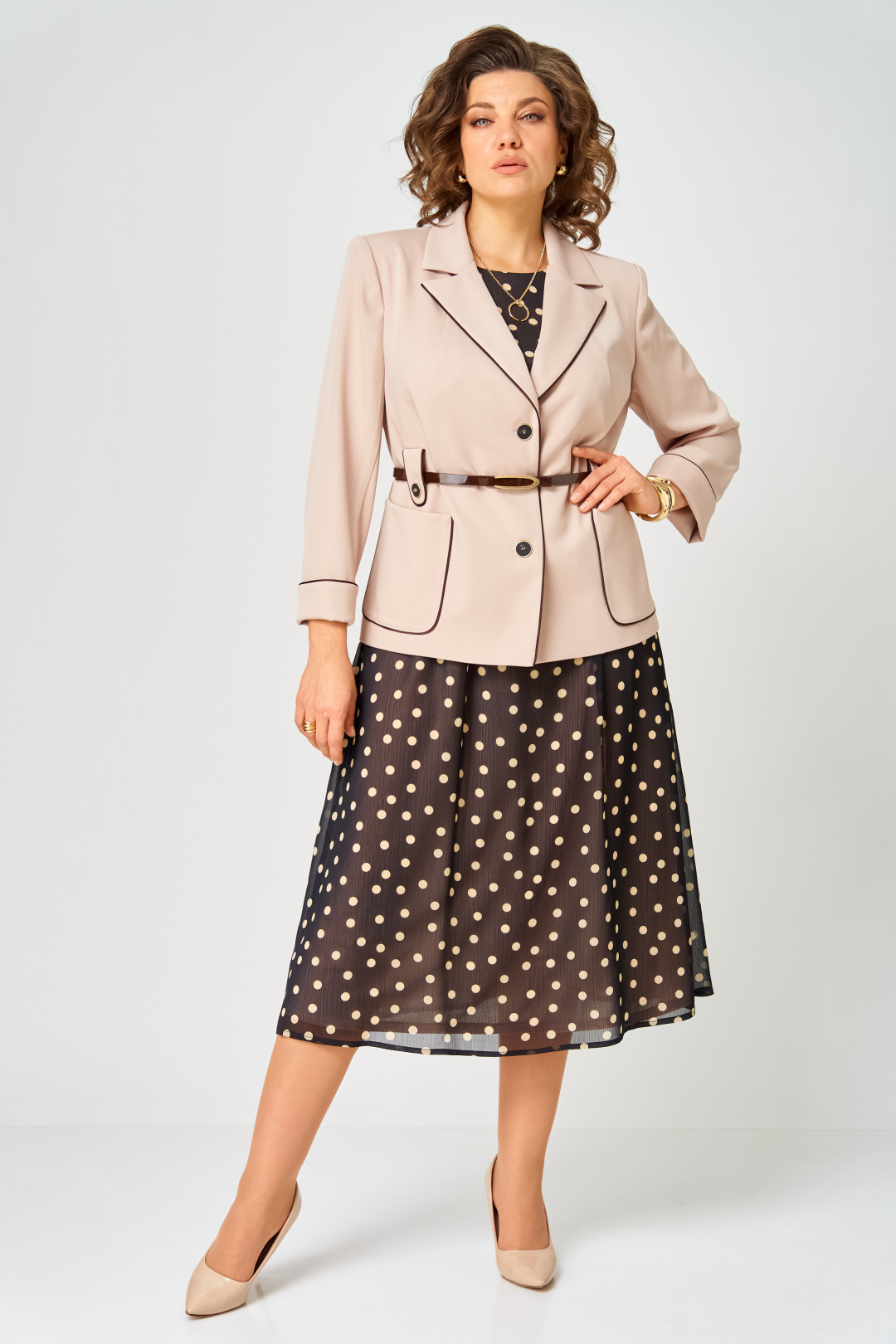 Костюм Карина Делюкс 1381 черно-бежевый