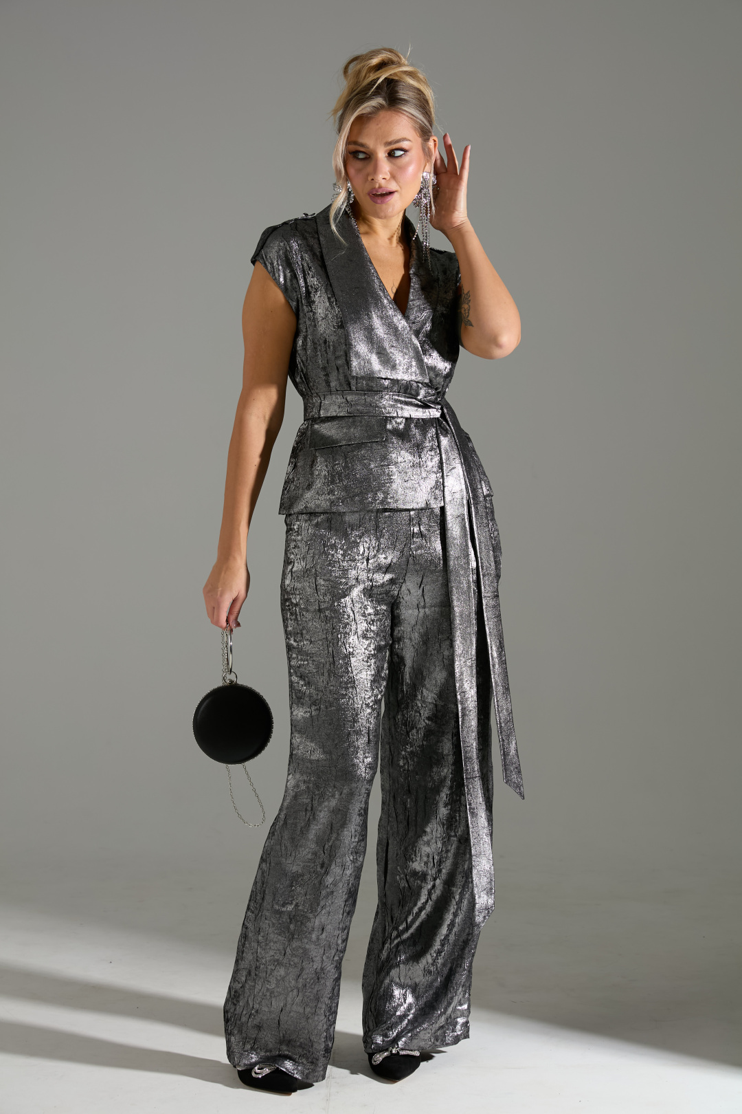 Костюм Лаборатория Моды 126048 серый шиммер - фото 1