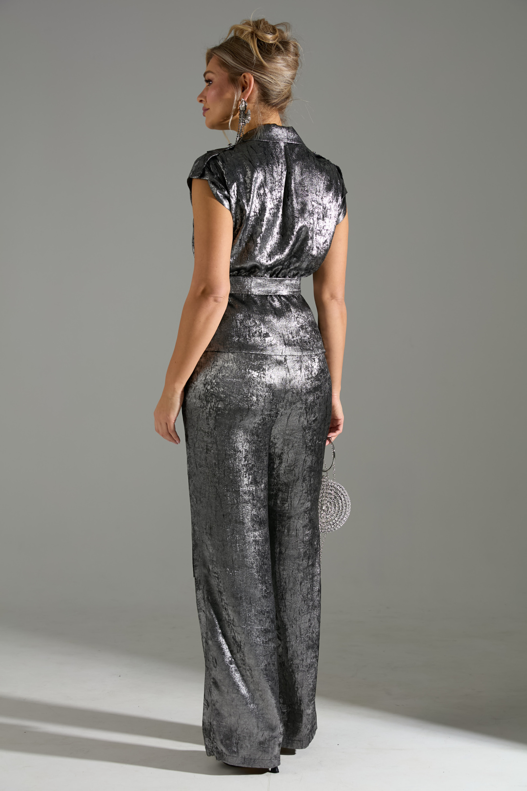 Костюм Лаборатория Моды 126048 серый шиммер - фото 6