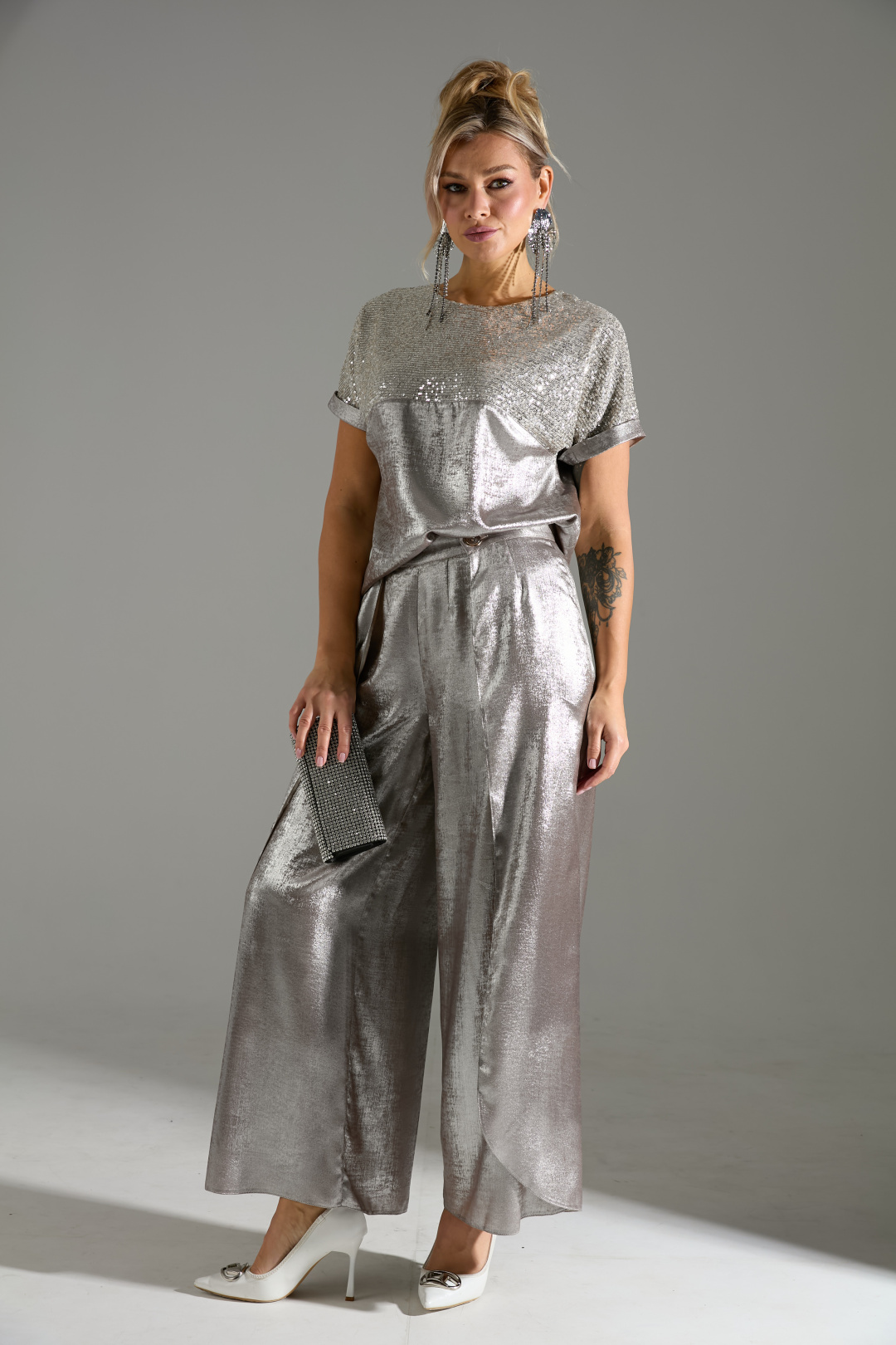 Костюм Лаборатория Моды К 180143 бежевый шиммер