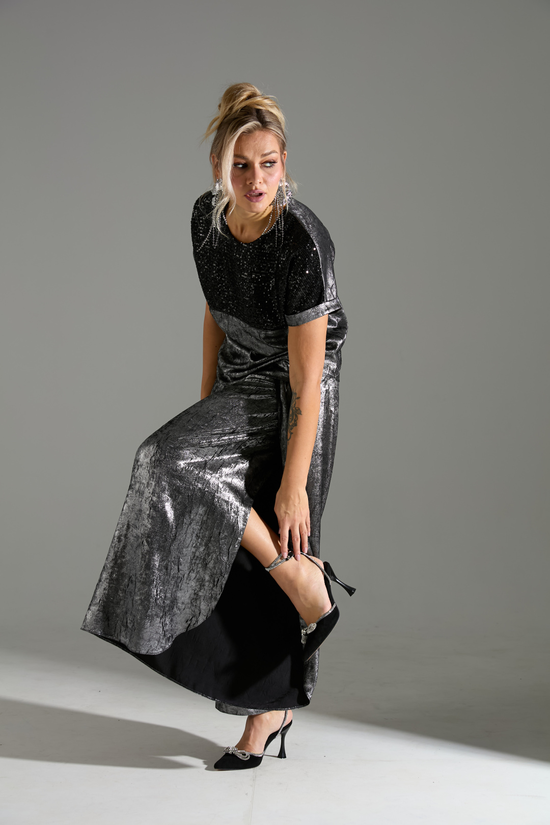 Костюм Лаборатория Моды К 180143 серый шиммер - фото 4