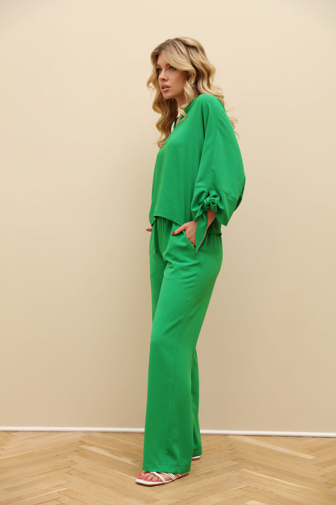 Костюм Лаборатория Моды КЗ 8097 зеленый - фото 4