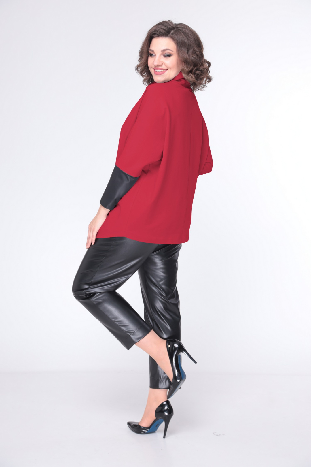 Костюм ЛадисЛайн 1520 красный+черный