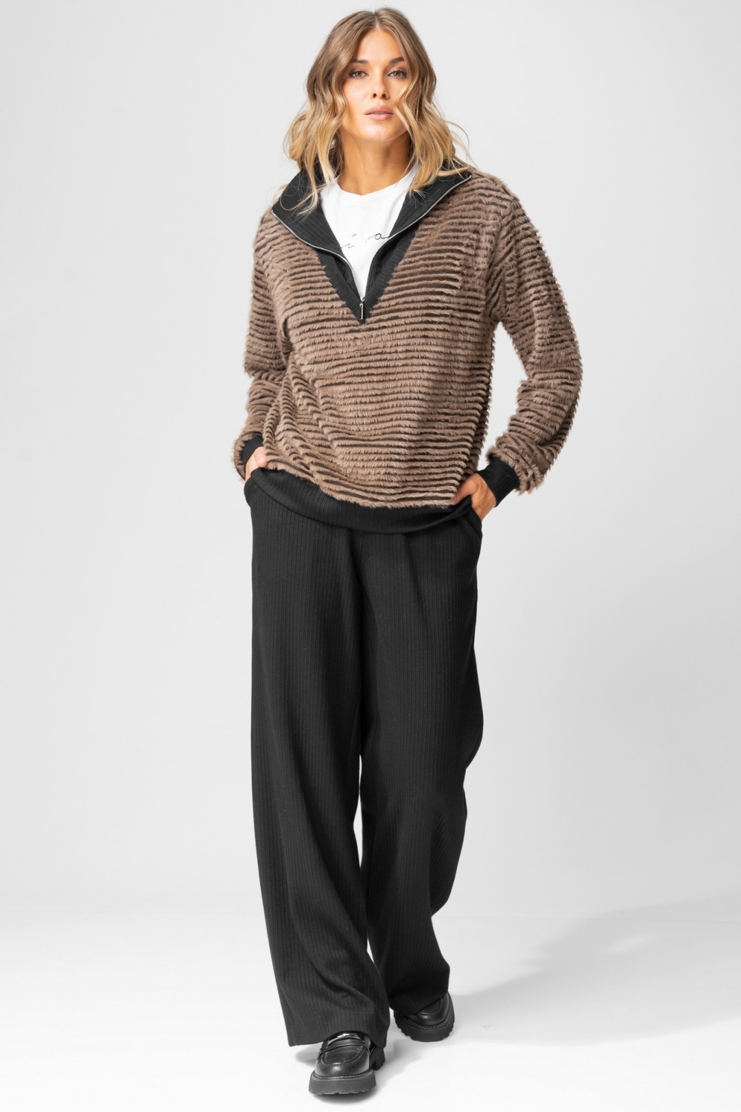 Костюм LAIKONY L-383 табак + черный - фото 2