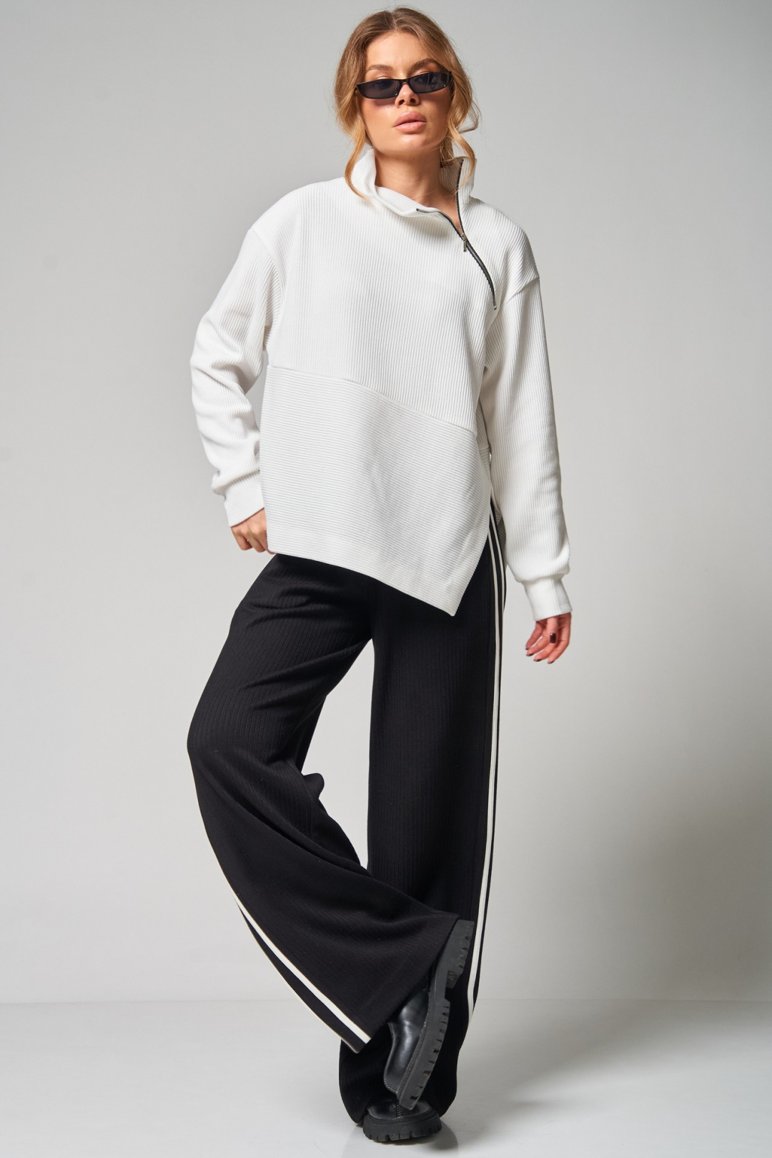 Костюм LAIKONY L-483 белый + черный