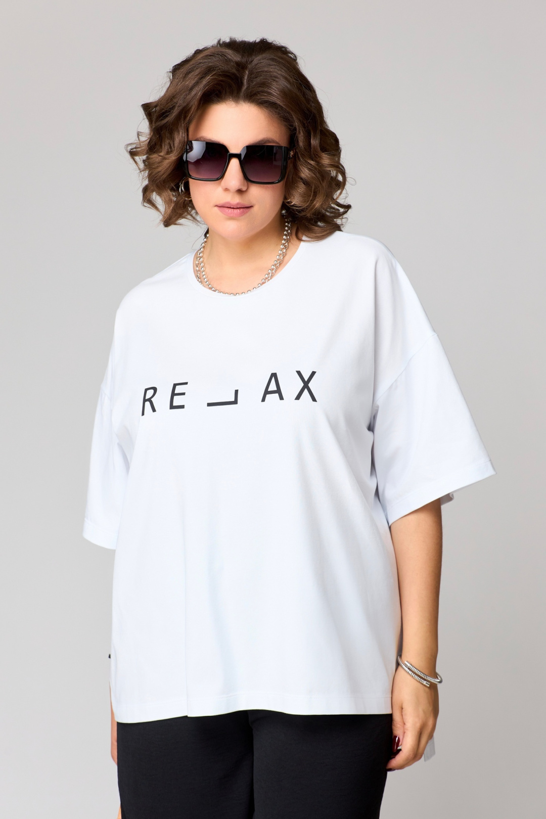 Футболка LARINI 084 белый relax