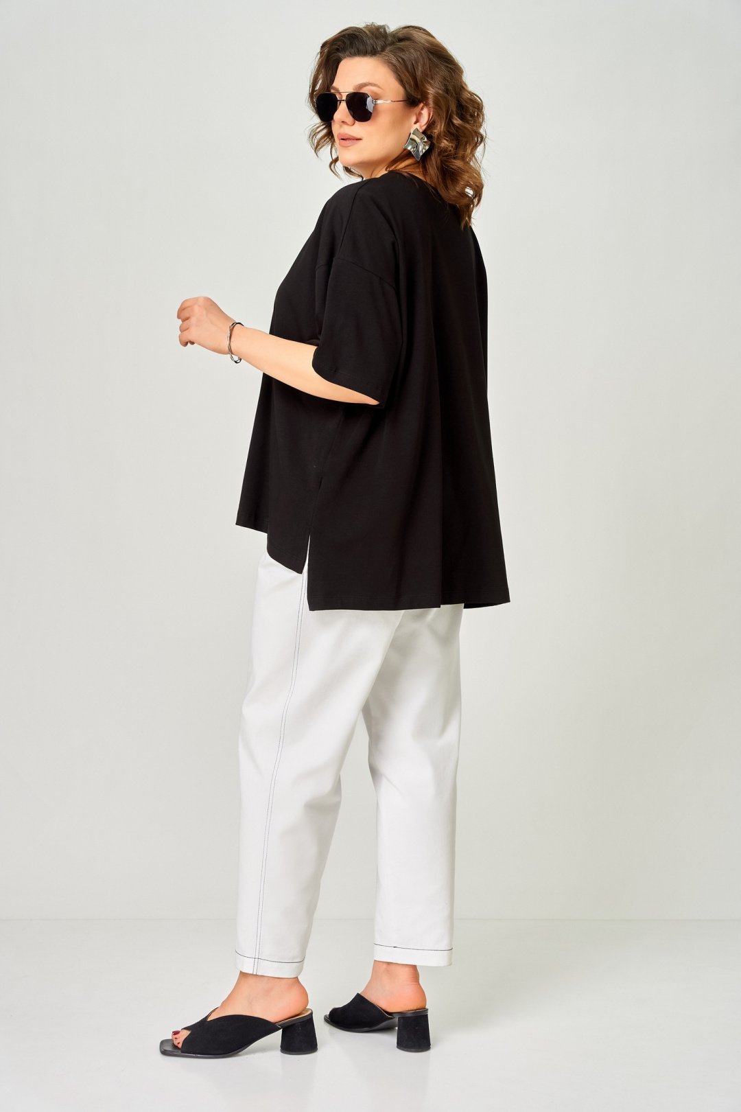 Футболка LARINI 086 черный optimist