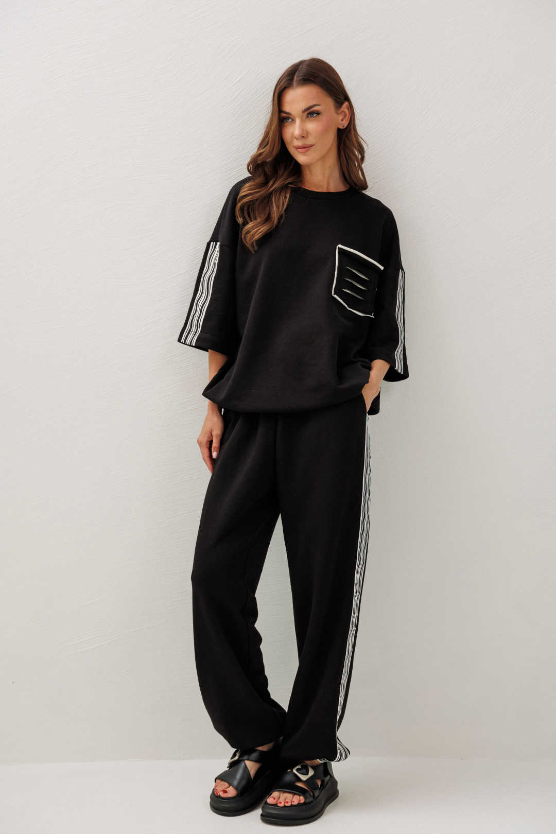 Костюм Lars Style 1238-1 черный+молочный