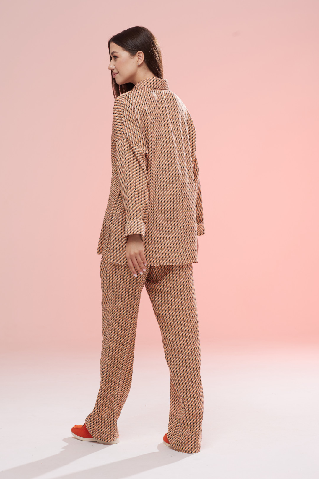 Костюм Lars Style 779 принт ромб теплых коричневых тонов с черным - фото 2