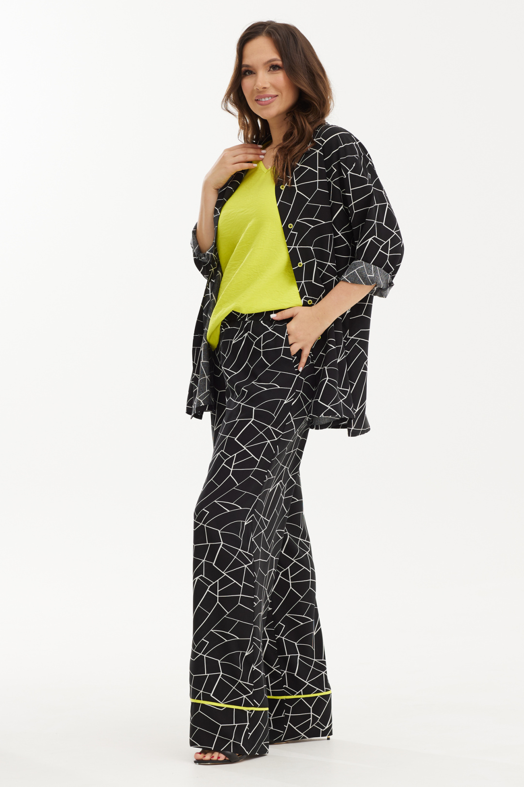 Костюм Магия Моды 2428 чёрно белый+салатовый дизайн - фото 5
