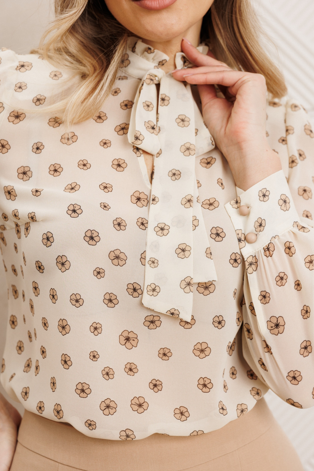 Костюм Мода-Юрс 26-2538 беж+цветы