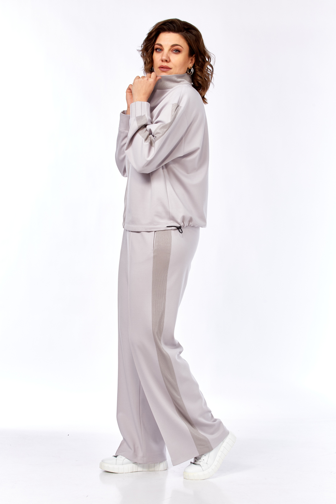 Костюм Ольга Стиль С1001 светло-серый - фото 4
