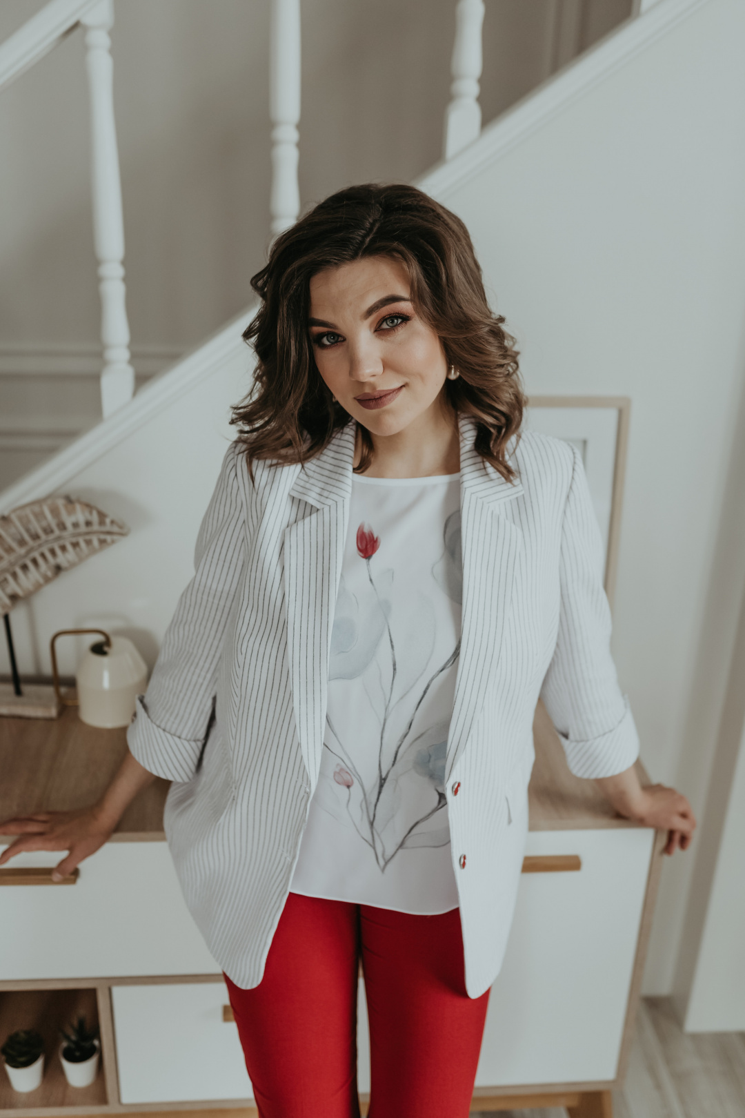 Костюм Ольга Стиль С707/1 полоска-красный - фото 3