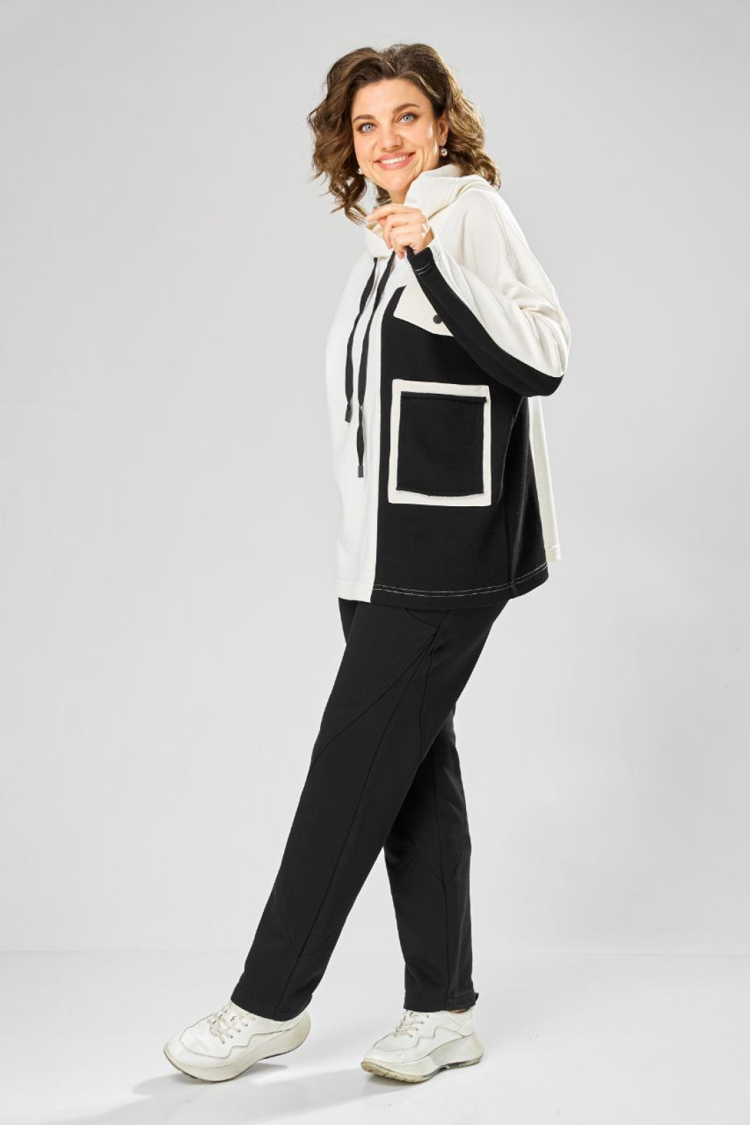 Костюм RISHELIE 999 белый + черный - фото 2