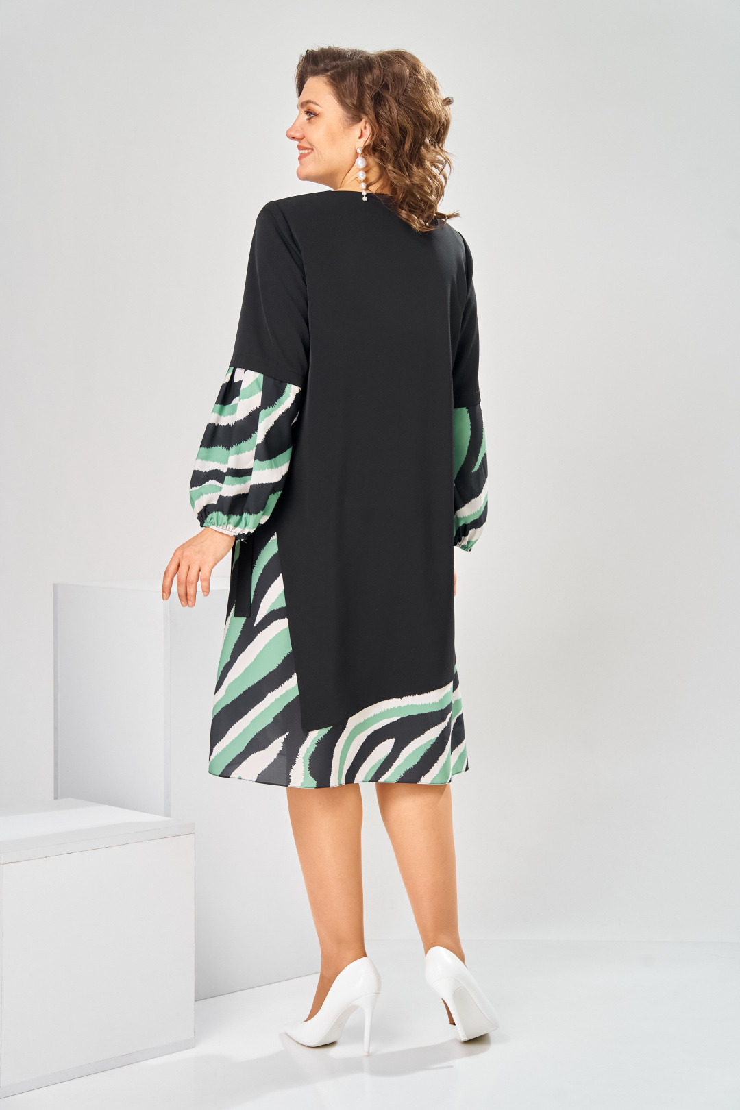 Платье Romanovich Style 1-2630 черно-зеленый