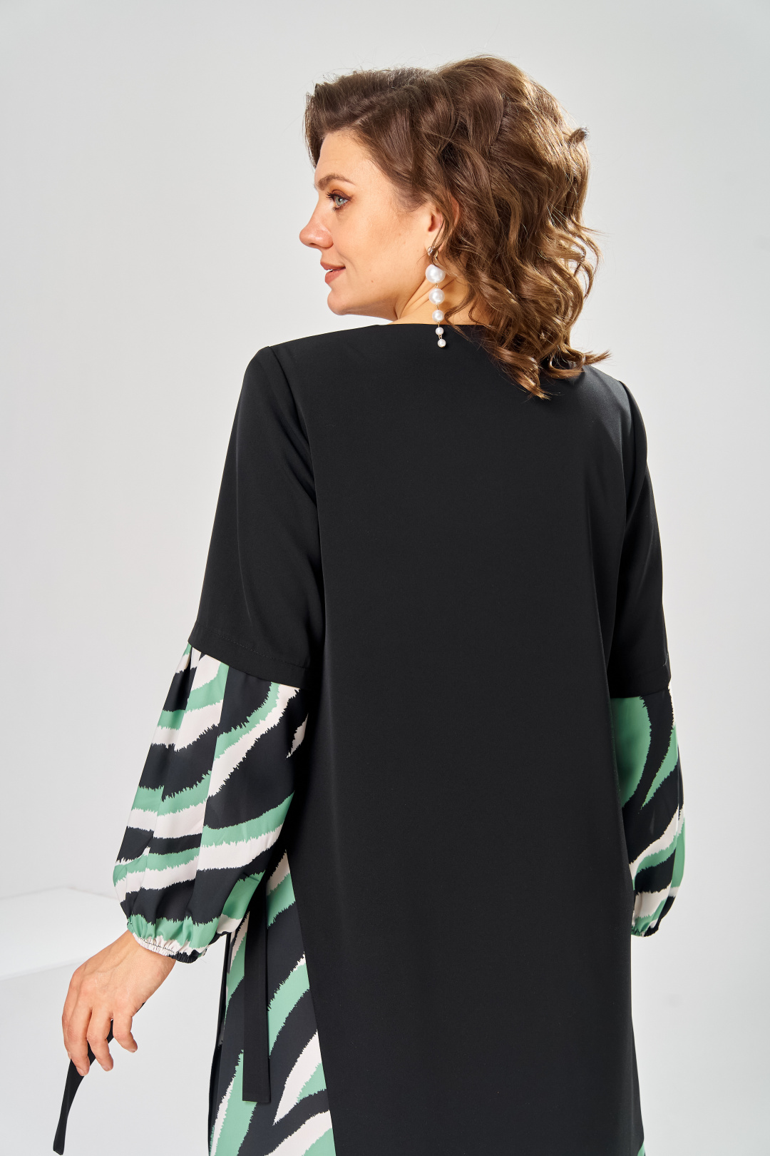 Платье Romanovich Style 1-2630 черно-зеленый