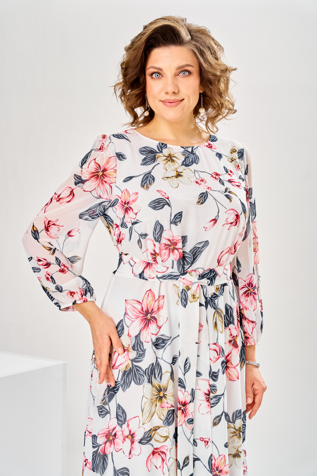 Платье Romanovich Style 1-2769 красные цветы