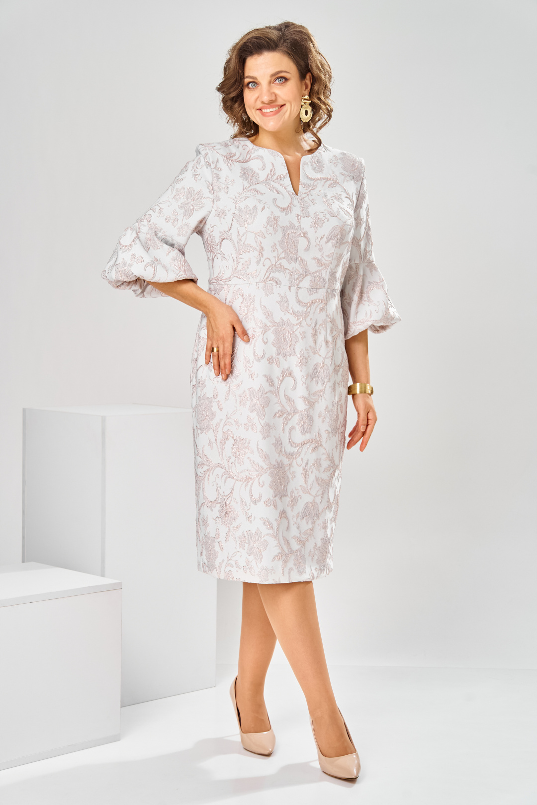 Платье Romanovich Style 1-2809 пудра + цветы