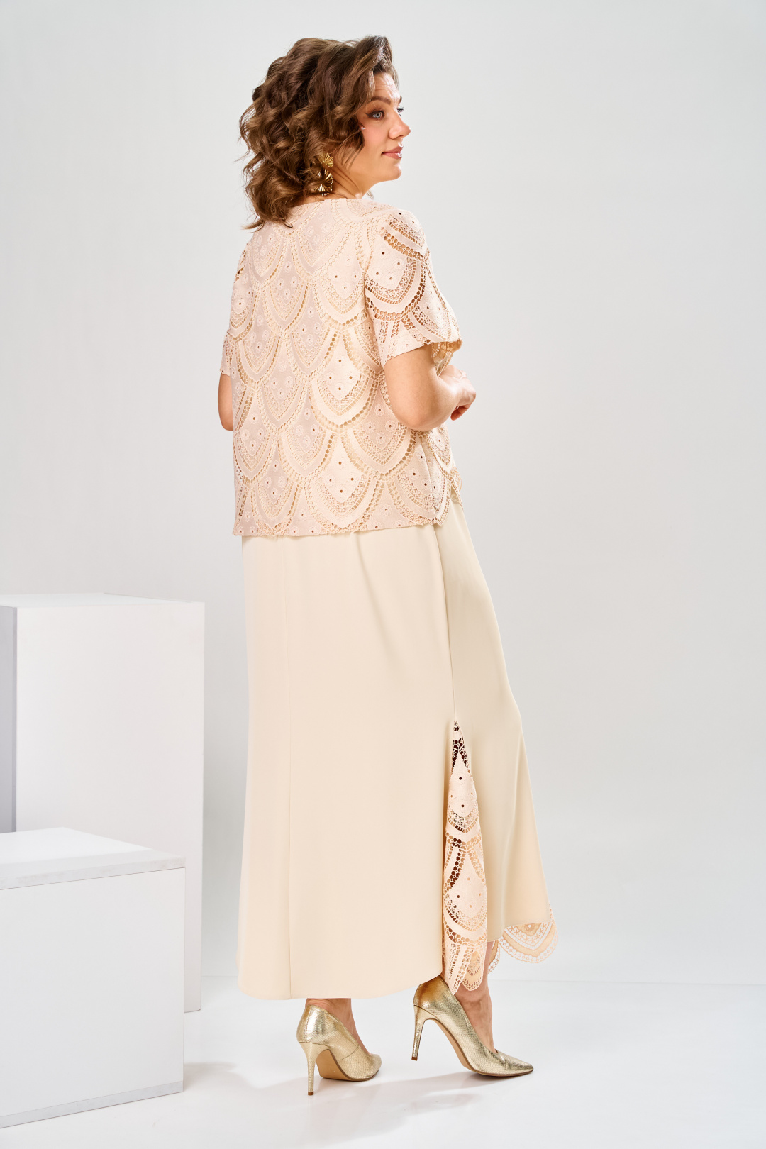 Платье Romanovich Style 1-2927 кремовый