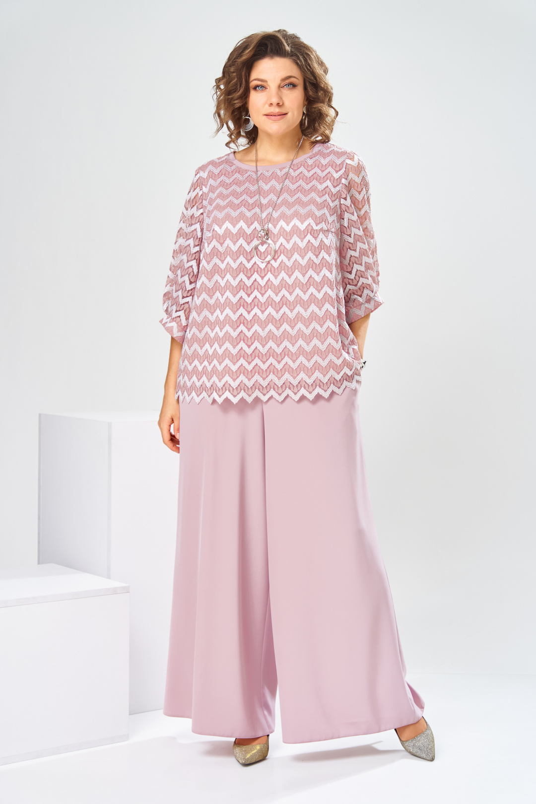 Костюм Romanovich Style 2-2892 пудровый