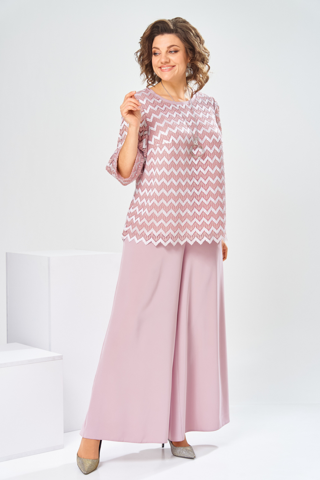 Костюм Romanovich Style 2-2892 пудровый