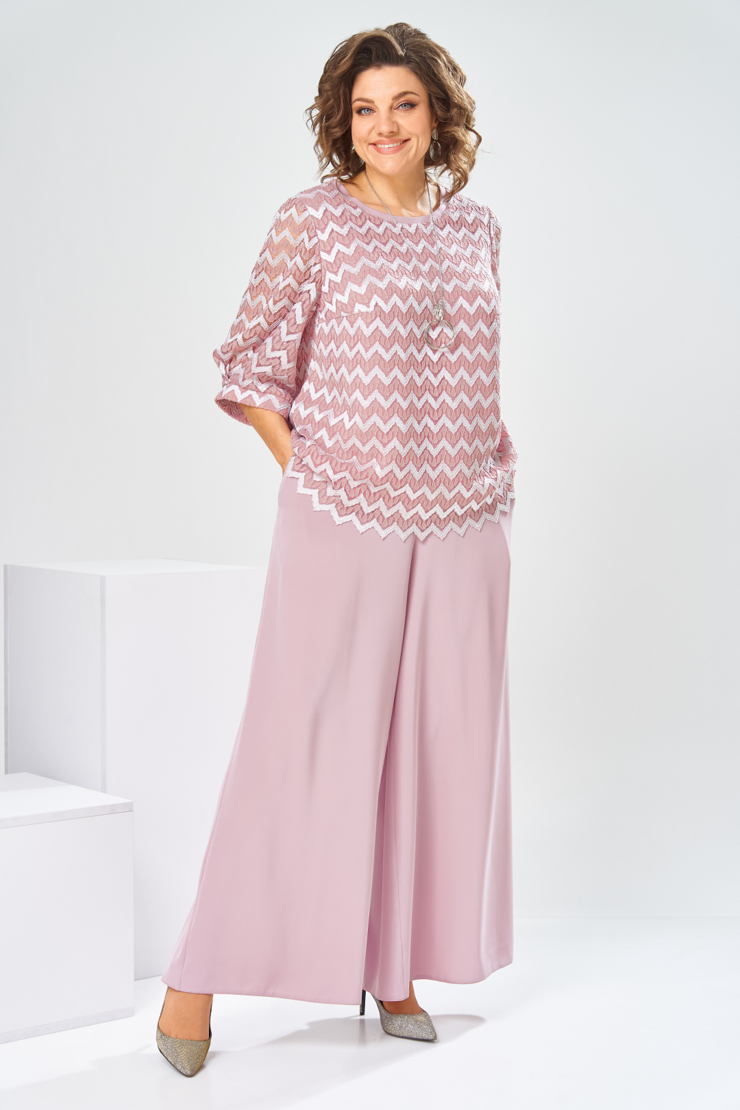 Костюм Romanovich Style 2-2892 пудровый