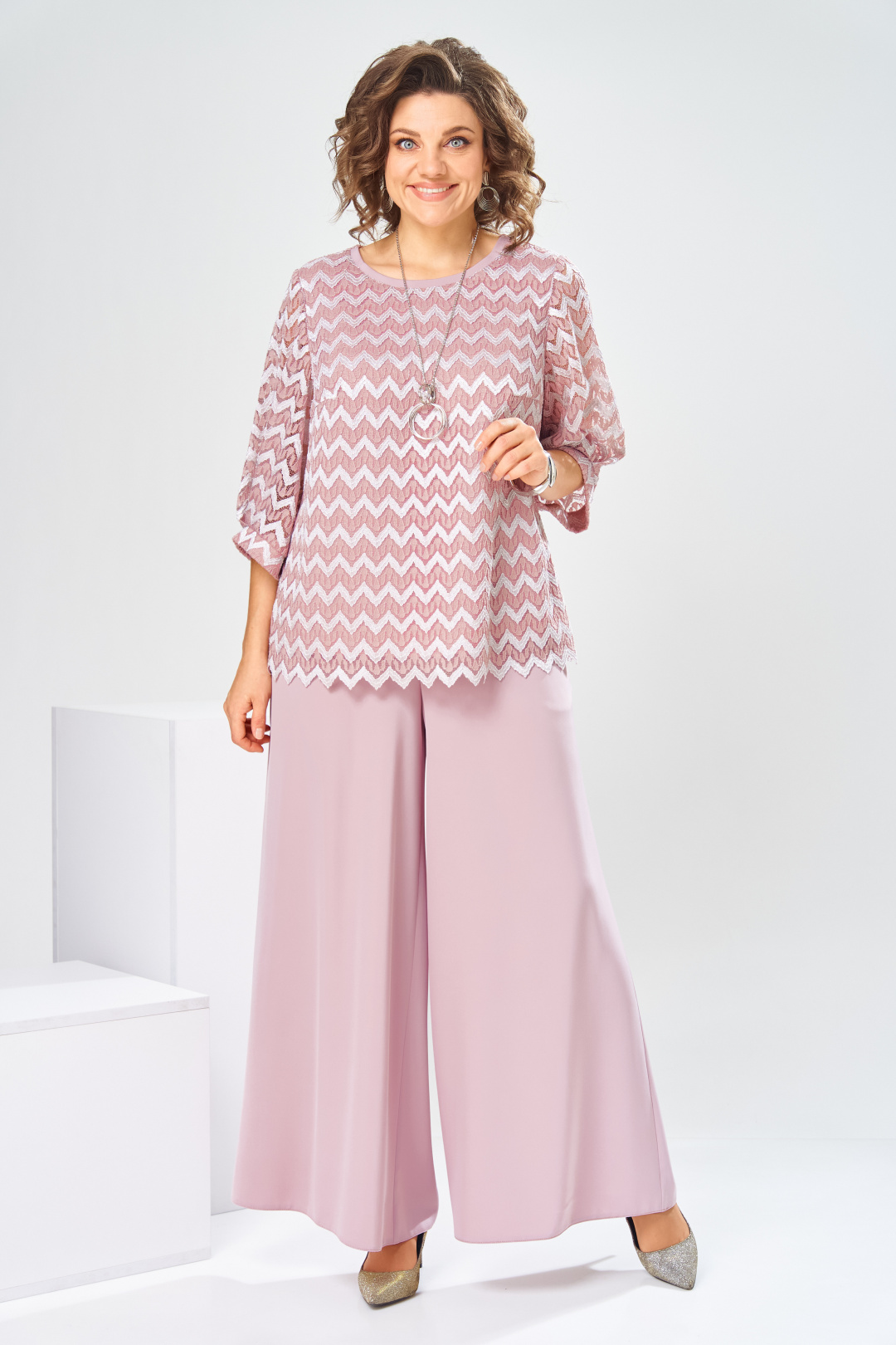 Костюм Romanovich Style 2-2892 пудровый