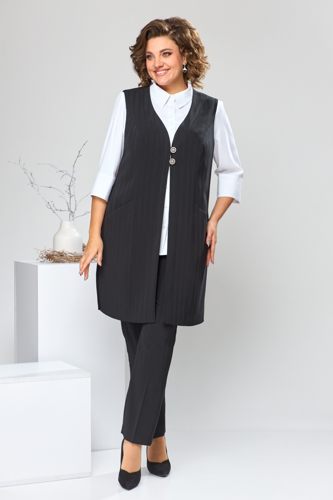 Костюм Romanovich Style 3-1759 белый/чёрный