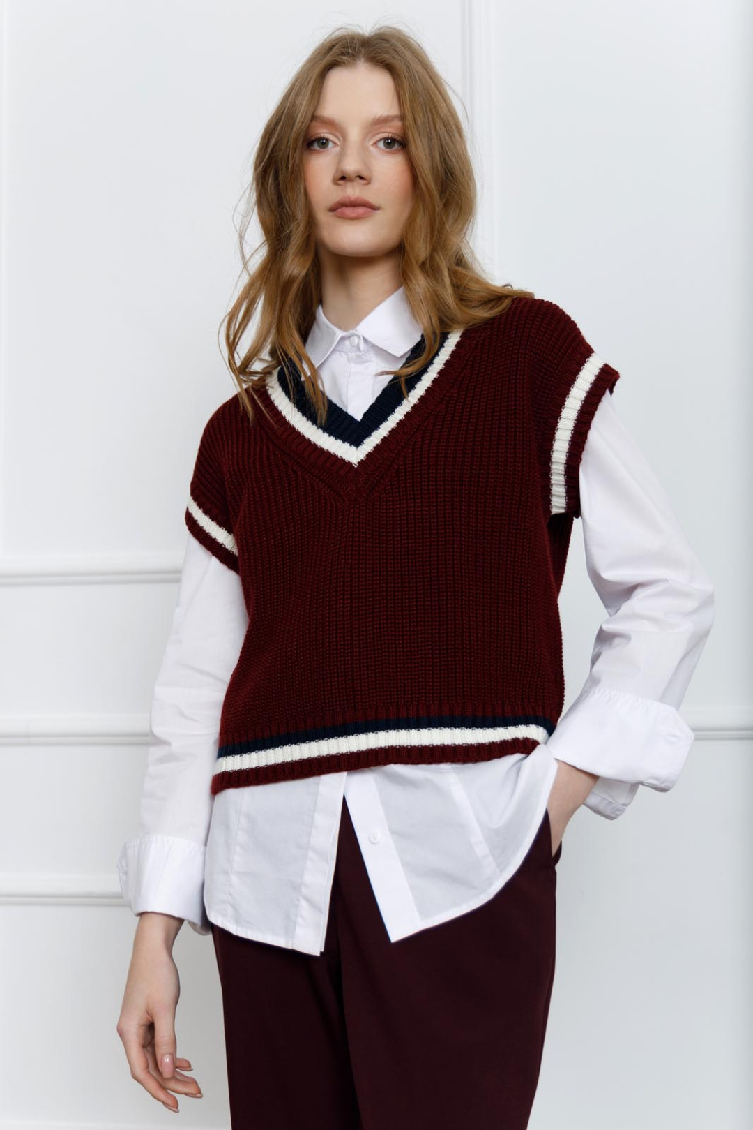Жилет Romgil ТЗ905Ш бордовый, молочный, темно-синий - фото 1