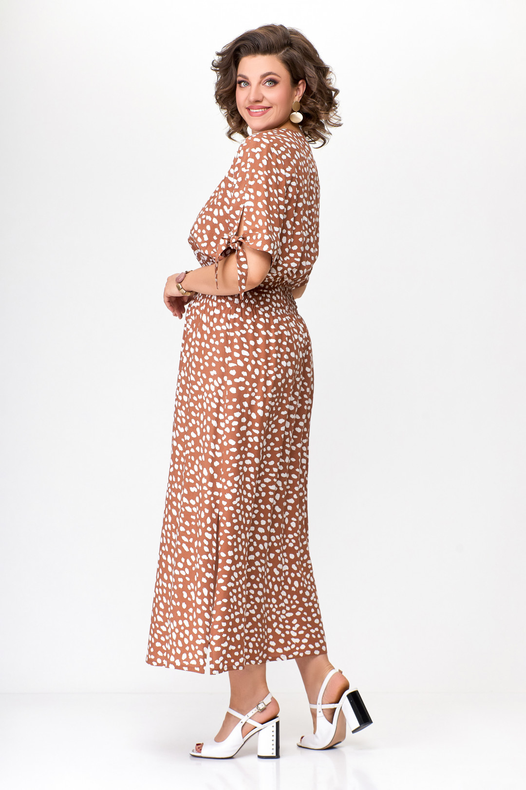 Платье Swallow 568.1 песочный  в принт белые камни - фото 6