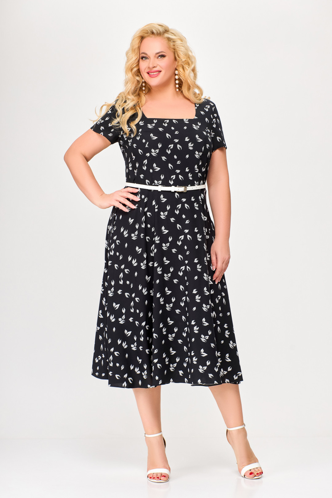 Платье Swallow 667.1 черный в принт «белые листья»