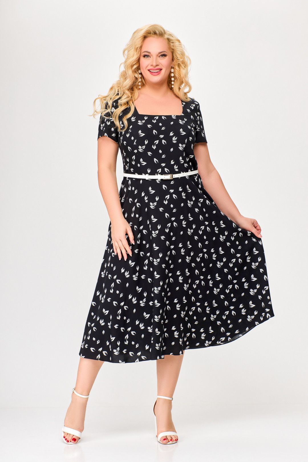 Платье Swallow 667.1 черный в принт «белые листья»