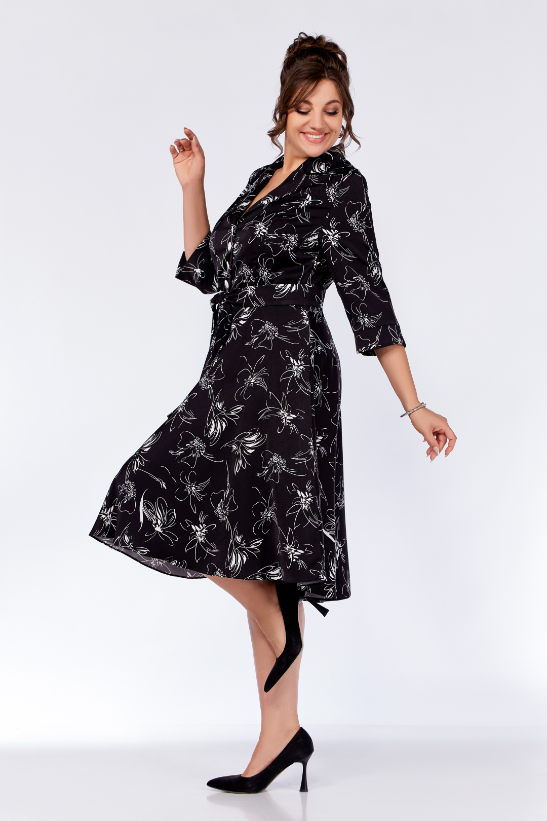 Платье Swallow 735.1 черный, принт белые цветы - фото 6